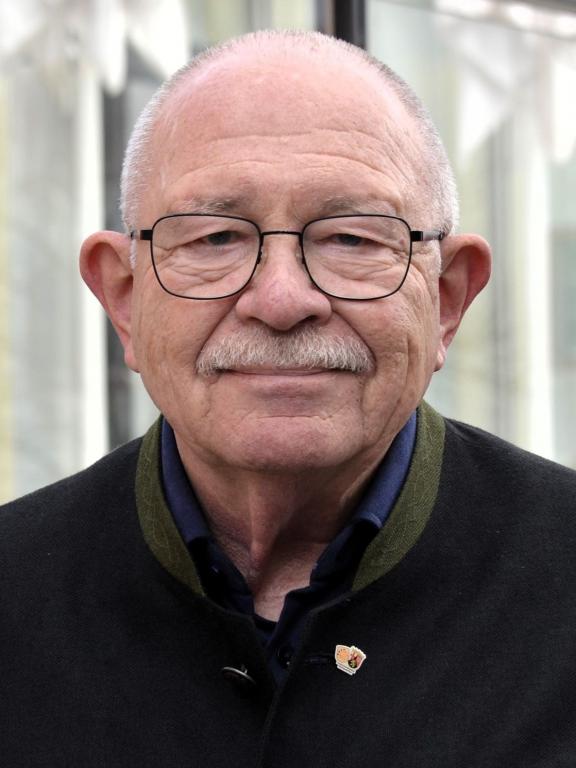 San.-Rat Dr. med. Hans-Dieter Grüninger, Mitglied des Vorstandes